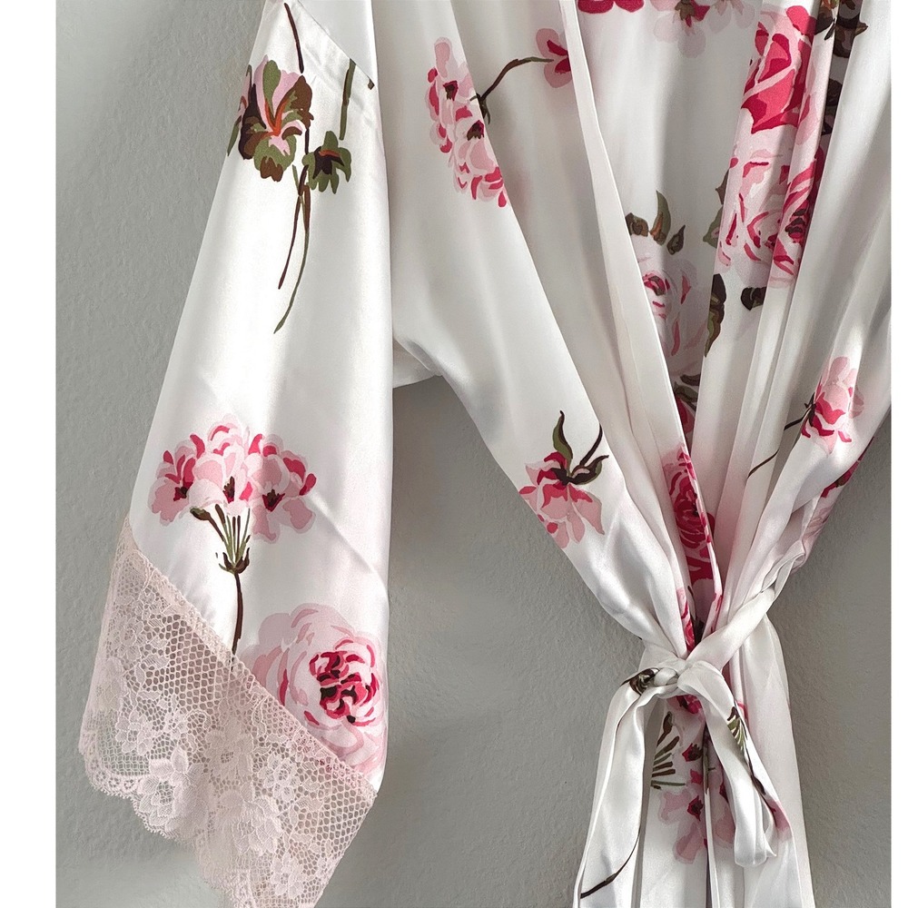 In Bloom by‎ Jonquil Satin Floral Robe White Pink Rose Lace Trim Kimono Bridal